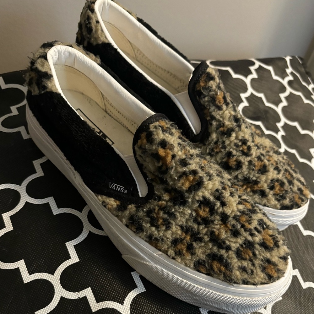 Women’s Vans slip on shoes